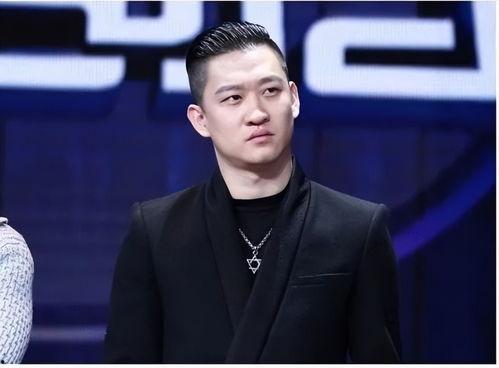 曹云金视频,笑谈人生百态，演绎相声魅力